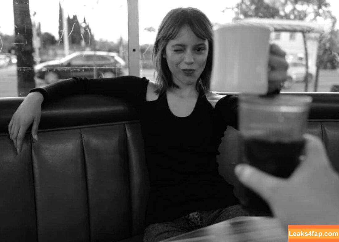 Jenna Ortega / Page / jennaortega leaked photo photo #2499