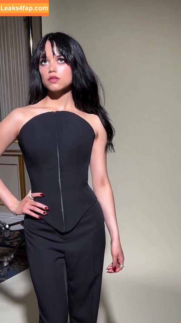 Jenna Ortega / Page / jennaortega leaked photo photo #2600