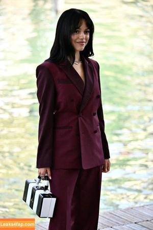 Jenna Ortega photo #2400