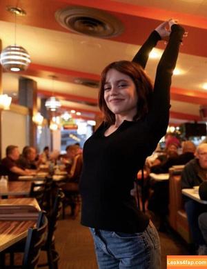 Jenna Ortega photo #2496