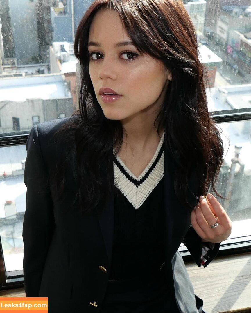 Jenna Ortega / Page / jennaortega leaked photo photo #3032