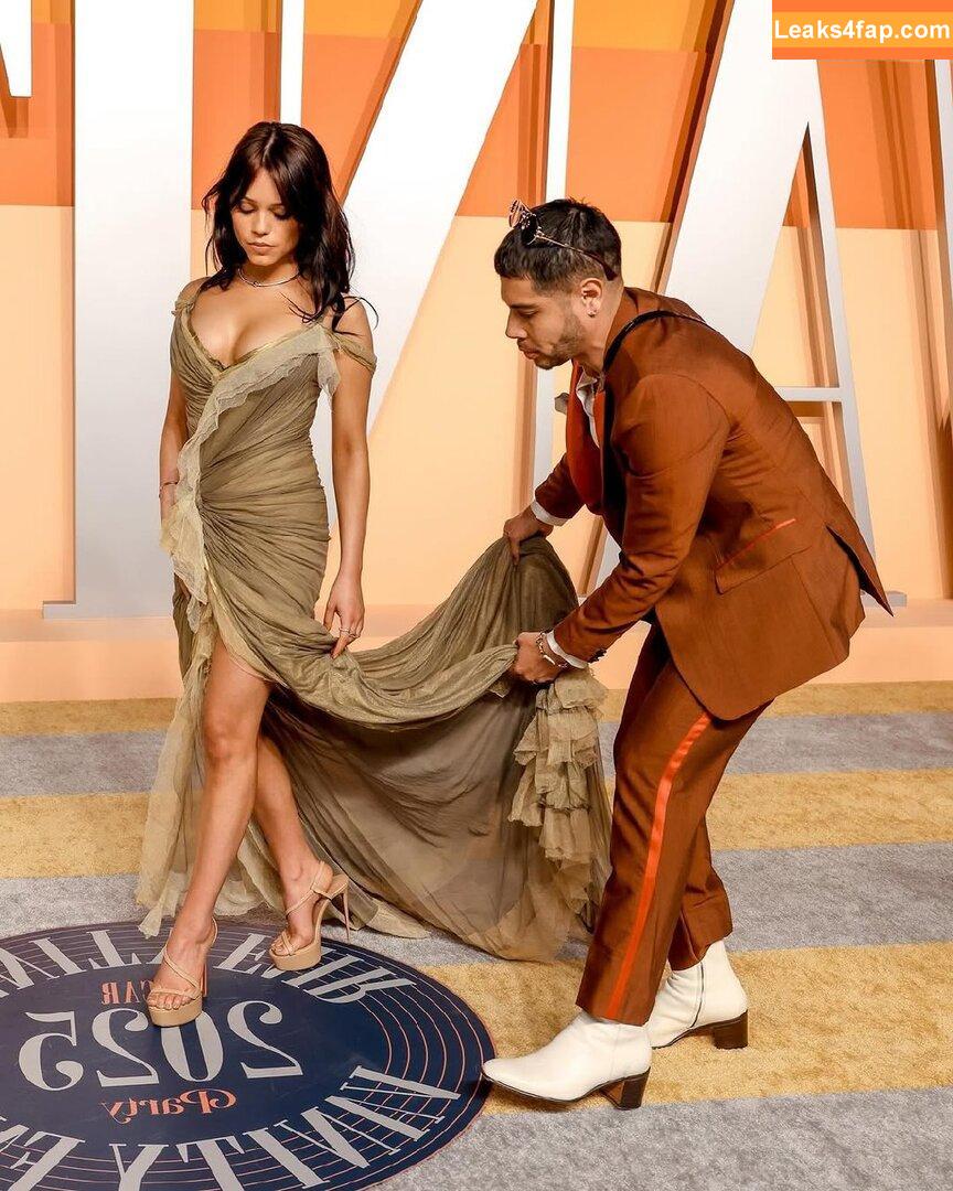 Jenna Ortega / Page / jennaortega leaked photo photo #3085