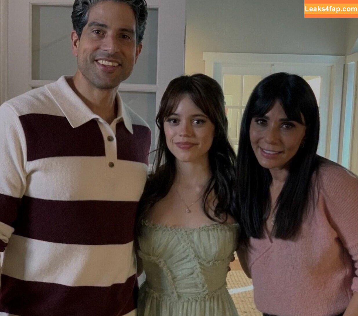 Jenna Ortega / Page / jennaortega leaked photo photo #3347