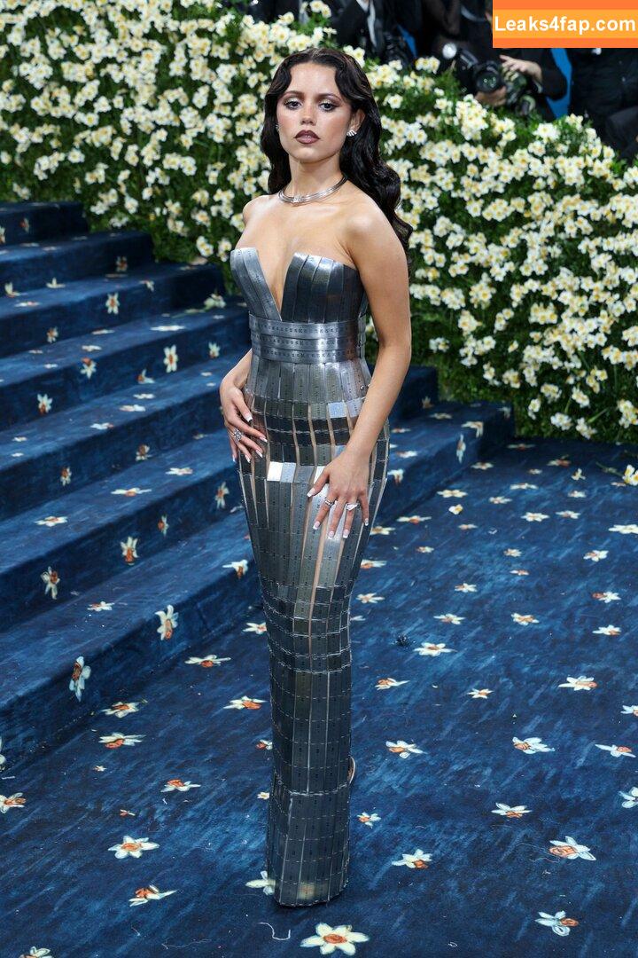 Jenna Ortega / Page / jennaortega leaked photo photo #3363