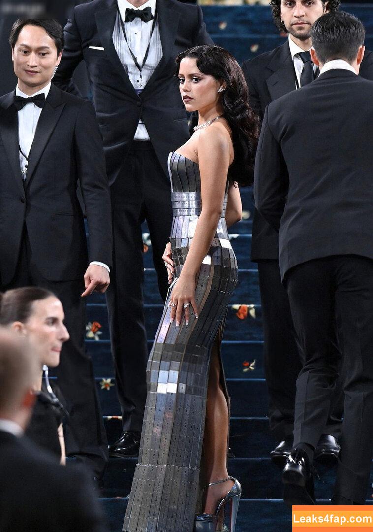 Jenna Ortega / Page / jennaortega leaked photo photo #3401