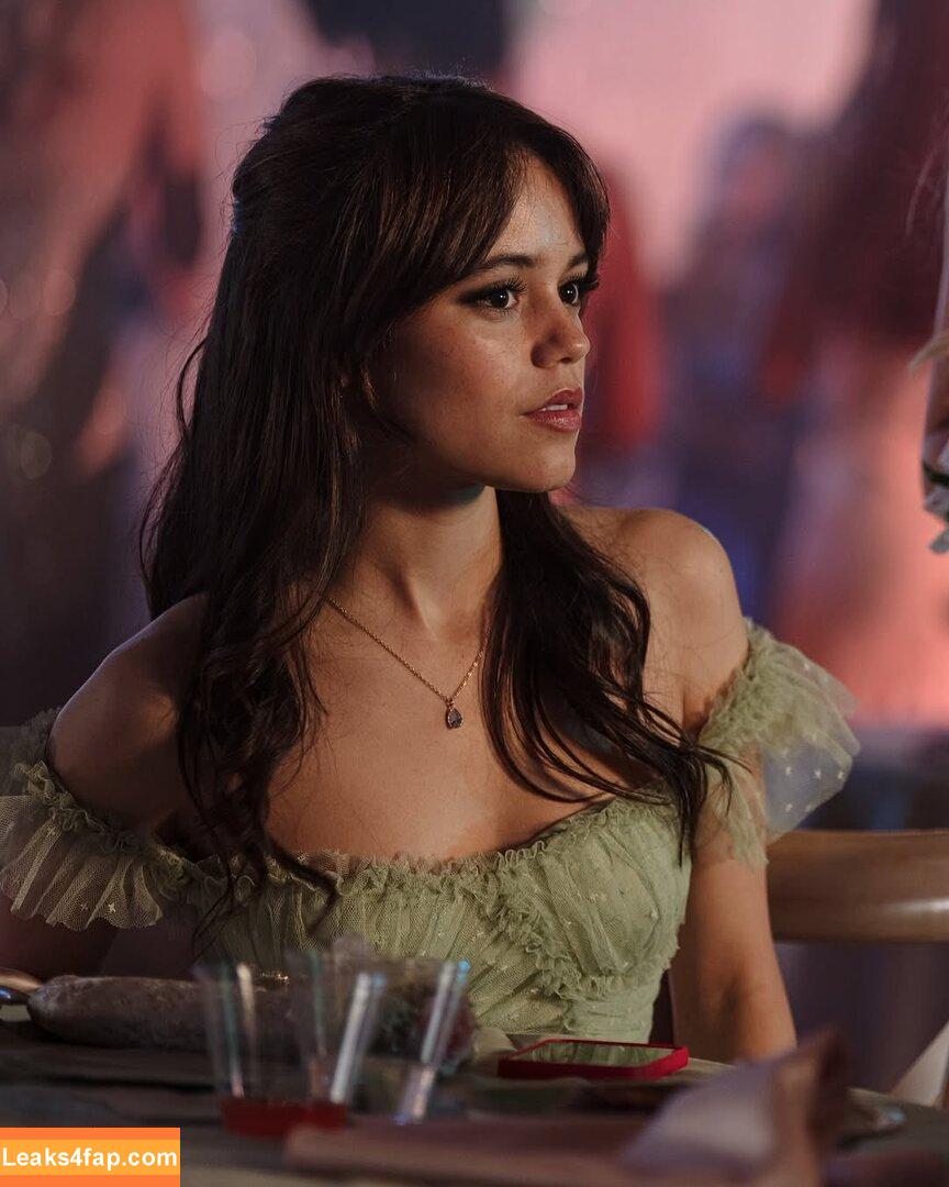 Jenna Ortega / Page / jennaortega leaked photo photo #3413