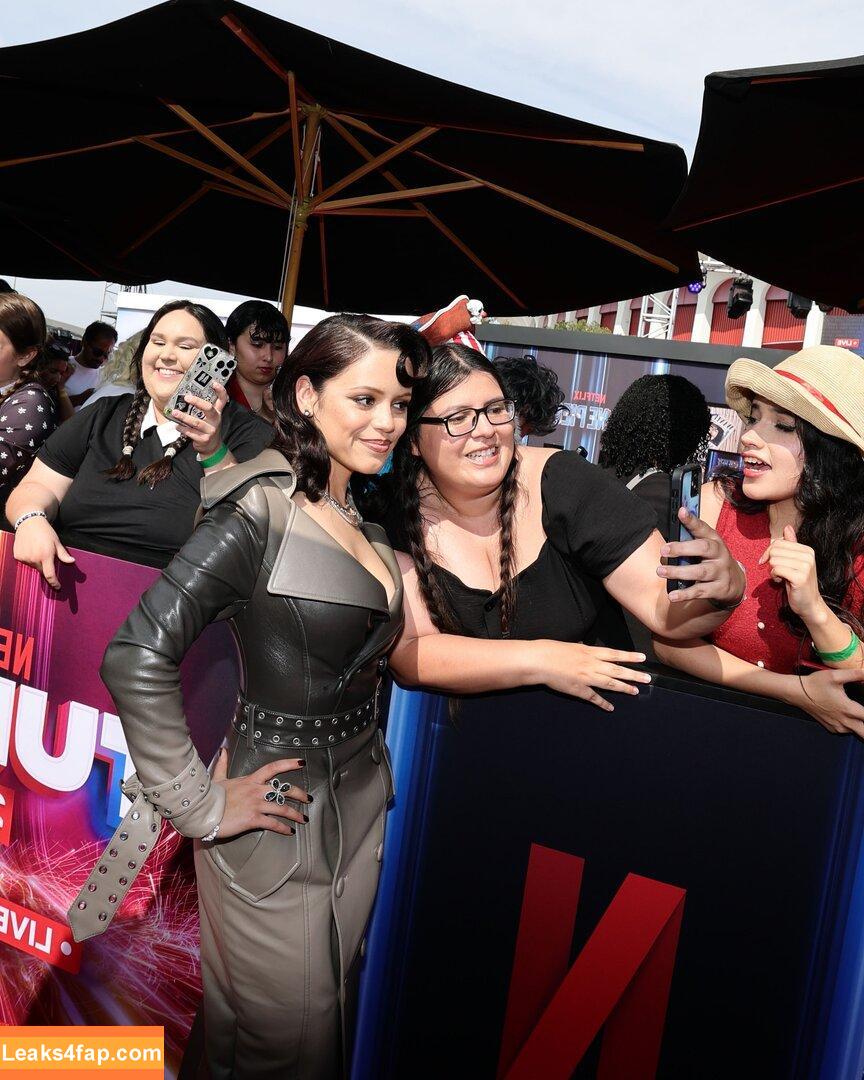 Jenna Ortega / Page / jennaortega leaked photo photo #3437