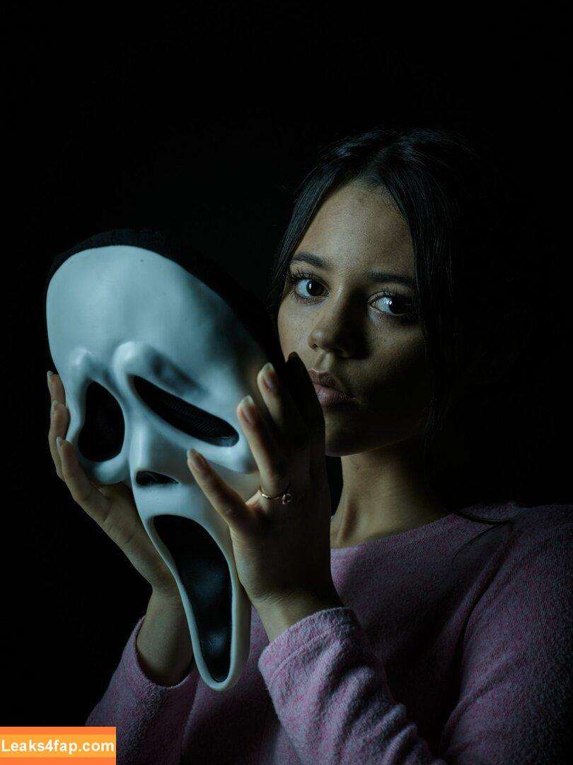 Jenna Ortega / Page / jennaortega leaked photo photo #3456