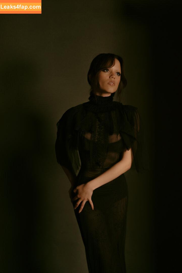 Jenna Ortega / Page / jennaortega / ortega_jenna leaked photo photo #3560