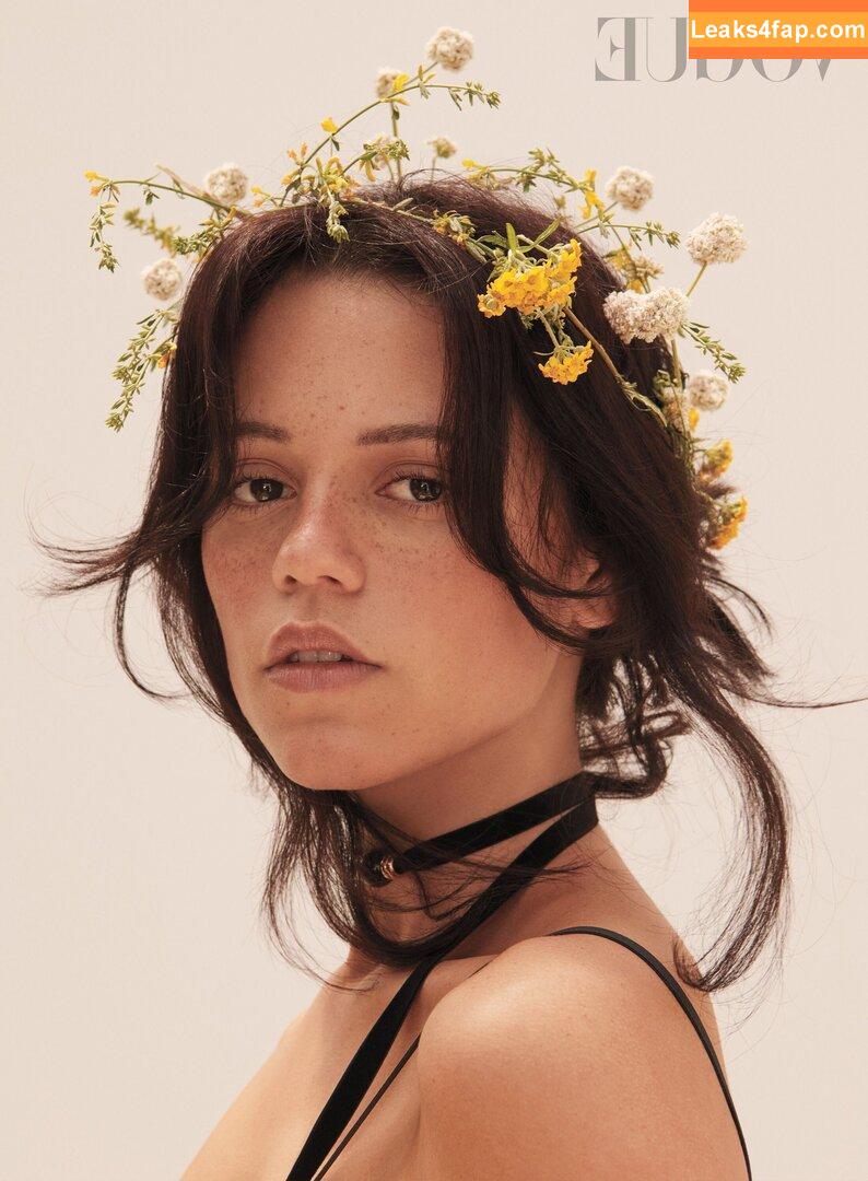 Jenna Ortega / Page / jennaortega / ortega_jenna слитое фото фото #3610