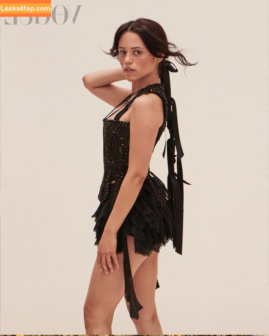Jenna Ortega / Page / jennaortega / ortega_jenna слитое фото фото #3637