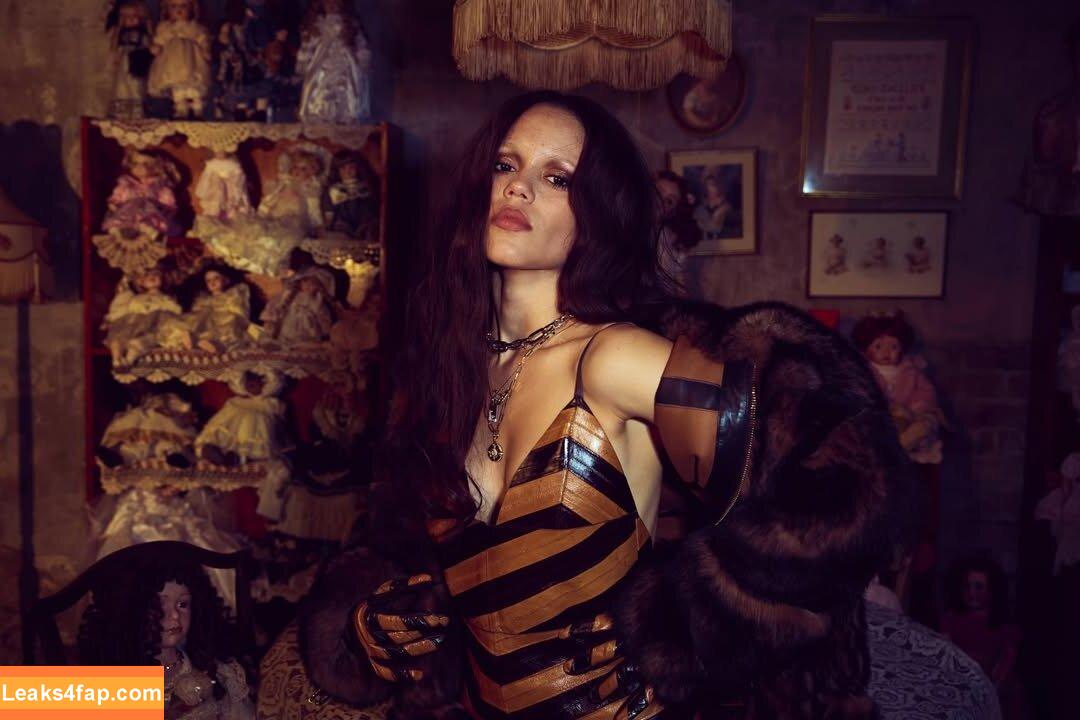 Jenna Ortega / Page / jennaortega / ortega_jenna слитое фото фото #3672