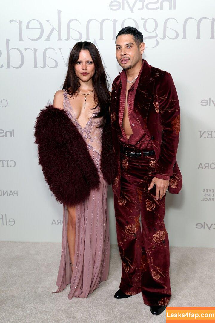 Jenna Ortega / Page / jennaortega / ortega_jenna leaked photo photo #3738