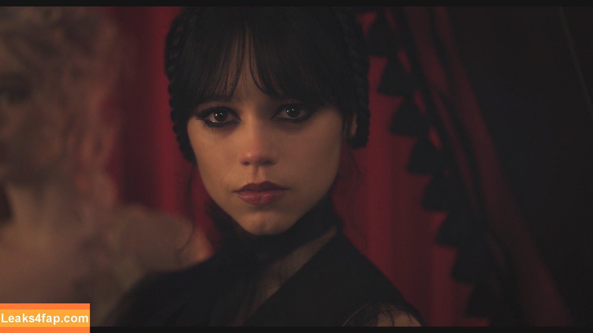 Jenna Ortega / Page / jennaortega / ortega_jenna leaked photo photo #3754