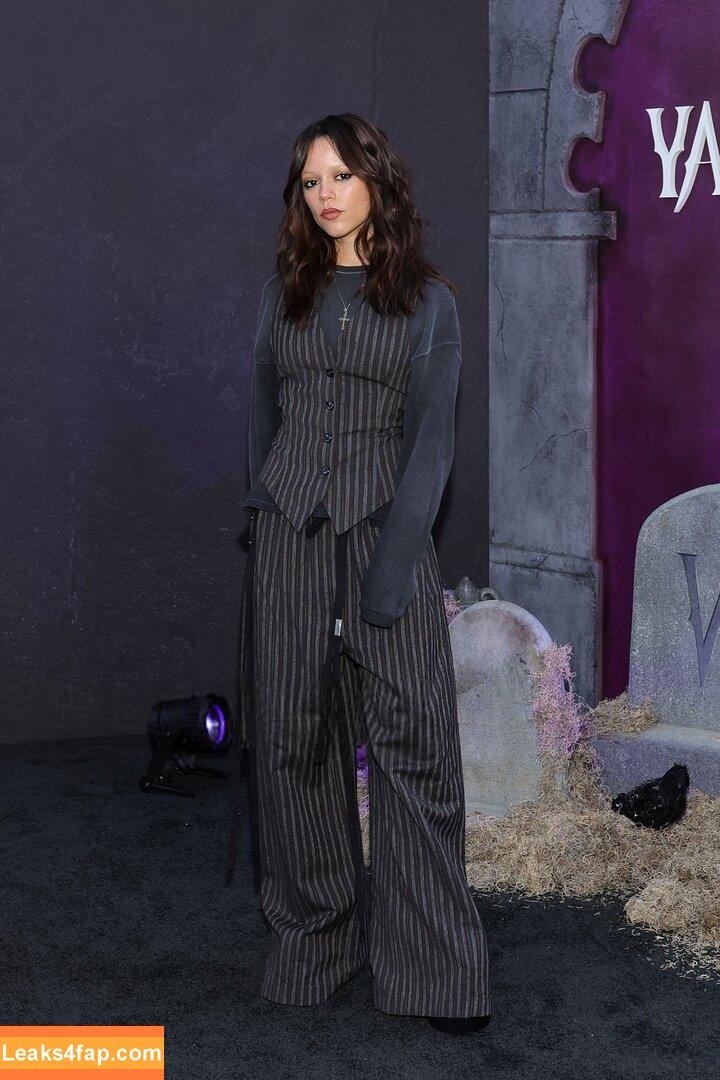 Jenna Ortega / Page / jennaortega / ortega00 leaked photo photo #3778