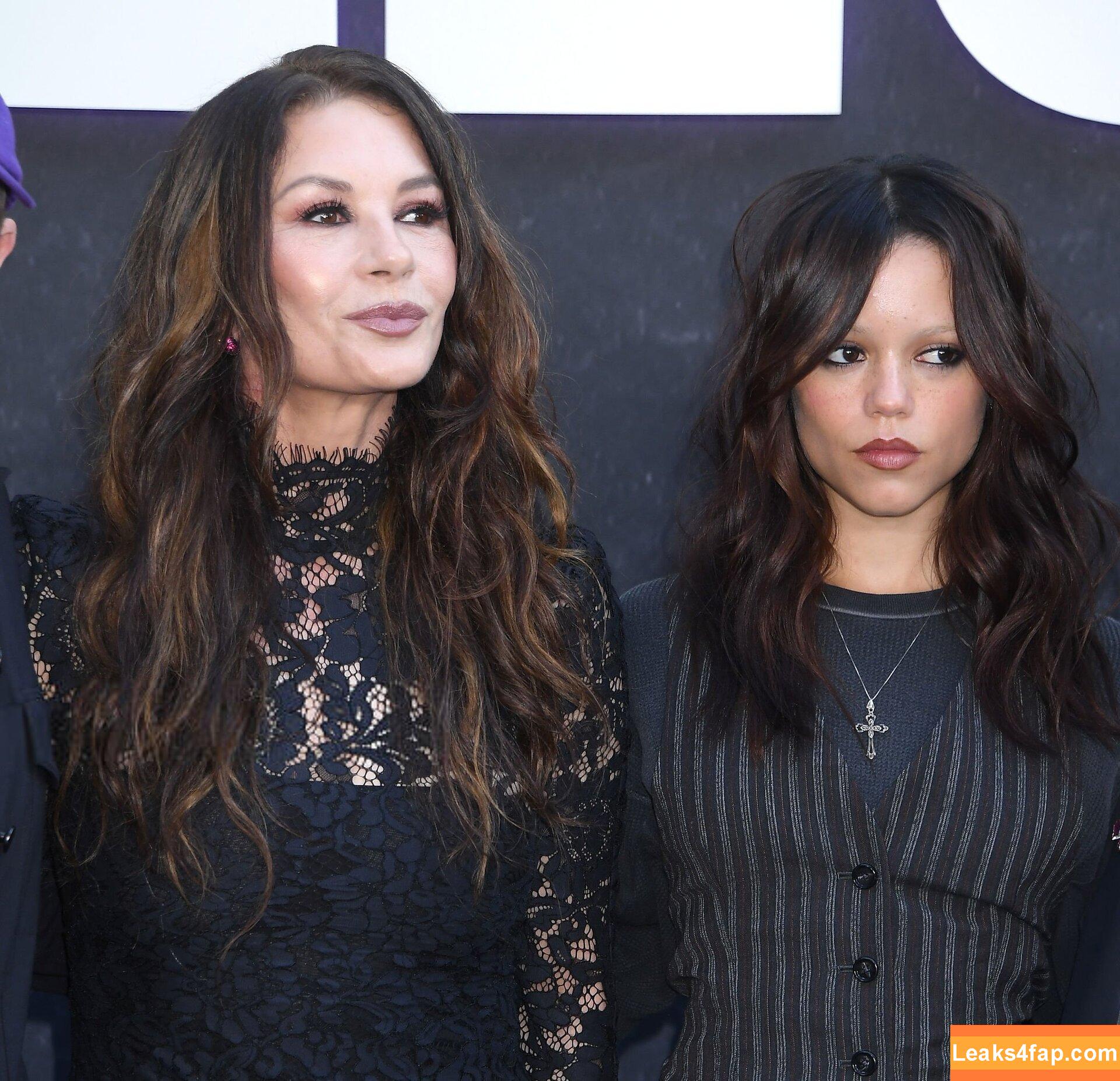 Jenna Ortega / Page / jennaortega / ortega00 leaked photo photo #3784