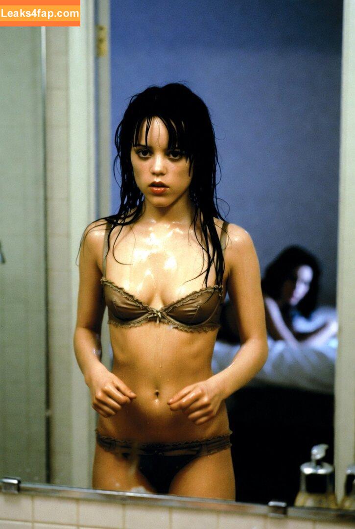 Jenna Ortega / Page / jennaortega слитое фото фото #3884