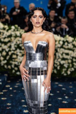 Jenna Ortega photo #3399