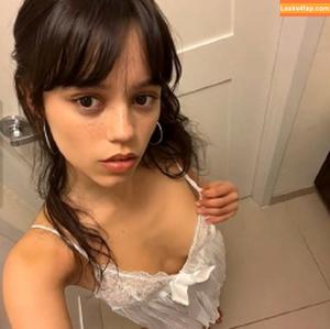 Jenna Ortega фото #3479
