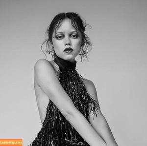 Jenna Ortega фото #3481