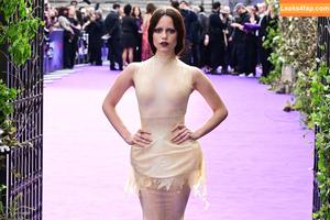 Jenna Ortega photo #3512