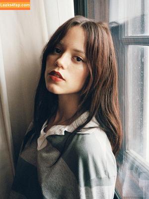 Jenna Ortega фото #3631