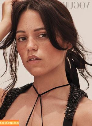 Jenna Ortega фото #3638