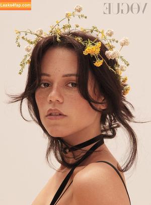 Jenna Ortega фото #3644