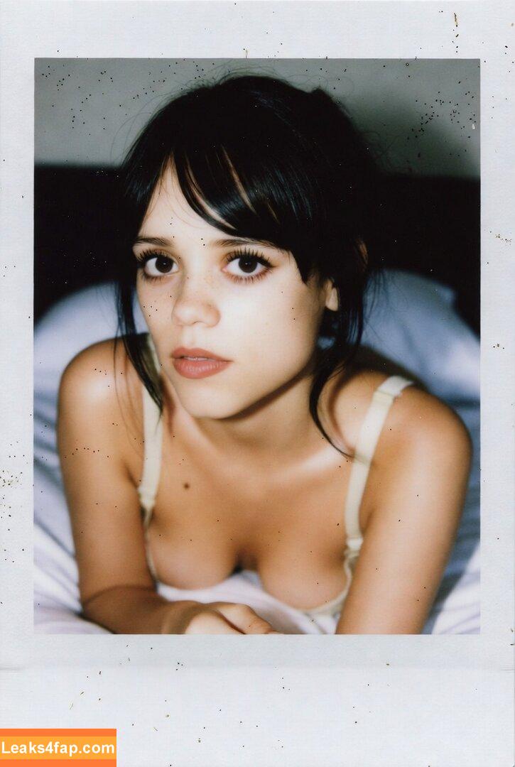 Jenna Ortega / Page / jennaortega слитое фото фото #4037