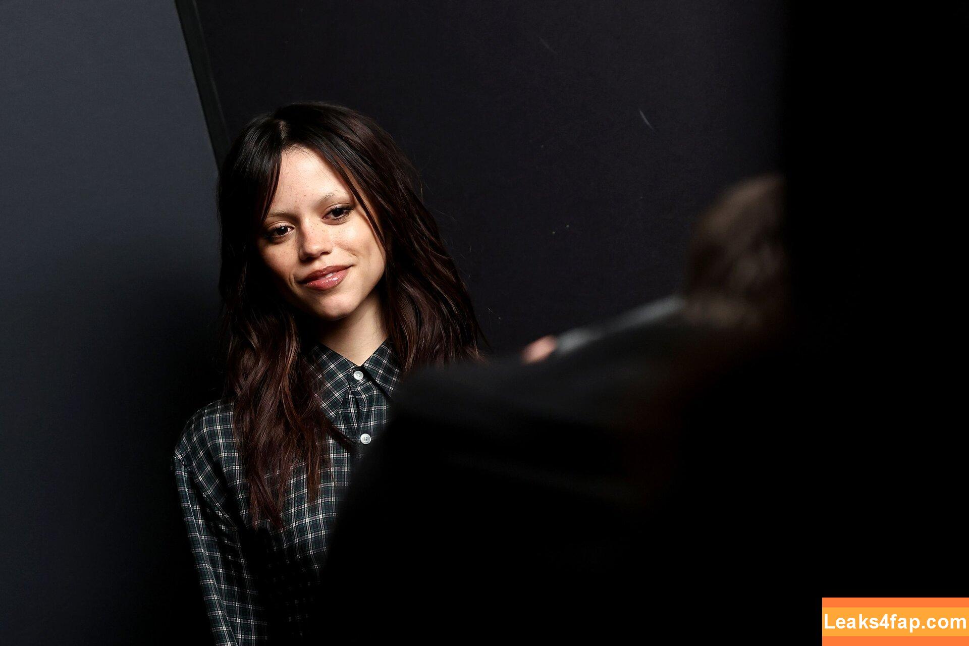 Jenna Ortega / Page / jennaortega leaked photo photo #4137