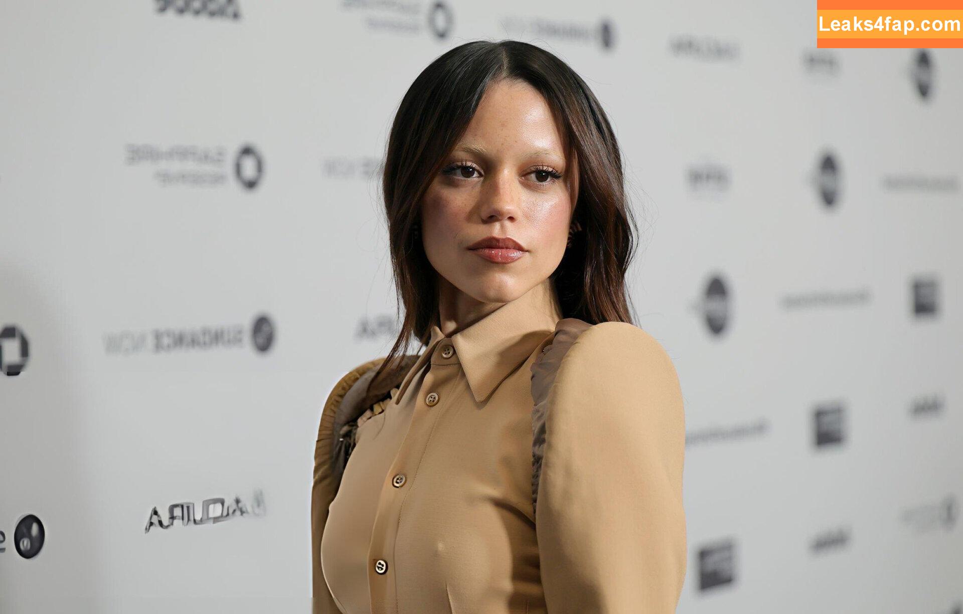 Jenna Ortega / Page / jennaortega leaked photo photo #4145