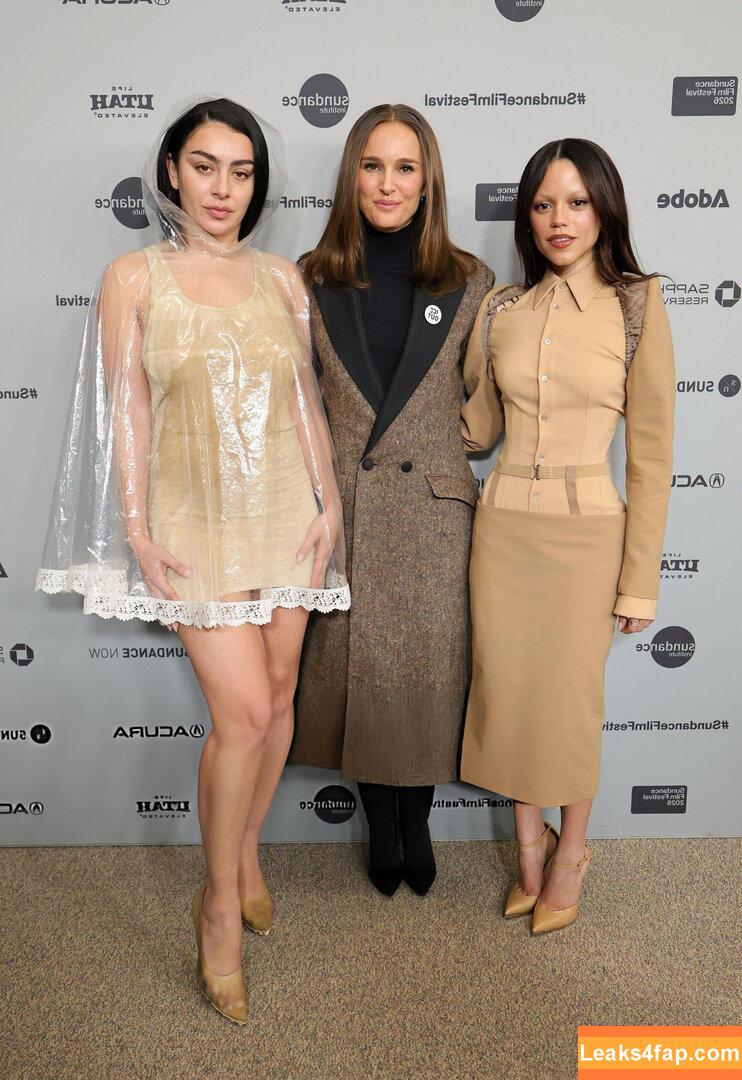 Jenna Ortega / Page / jennaortega leaked photo photo #4149