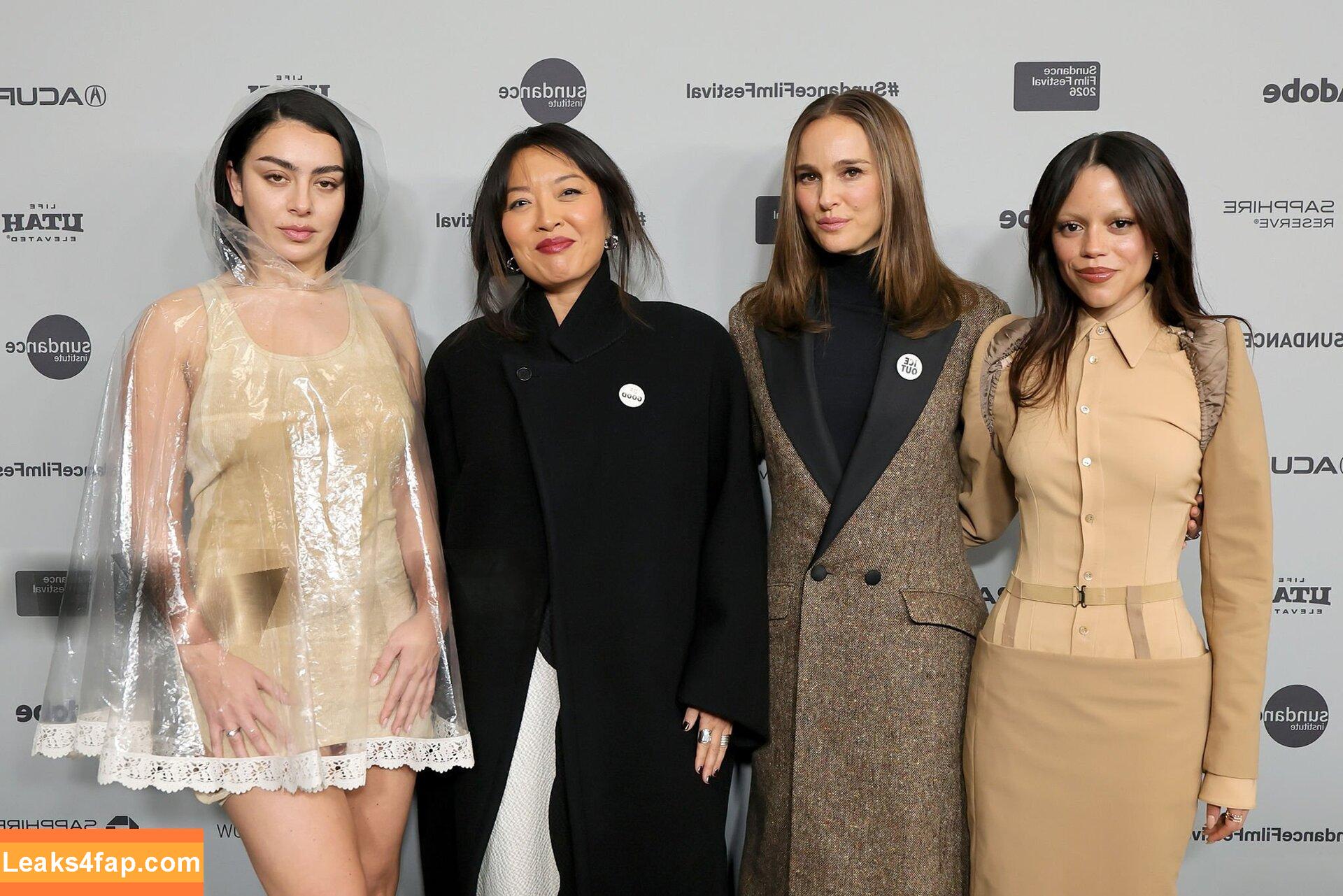 Jenna Ortega / Page / jennaortega leaked photo photo #4150