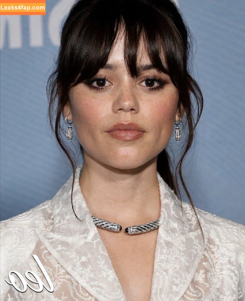 Jenna Ortega / Page / jennaortega слитое фото фото #4277