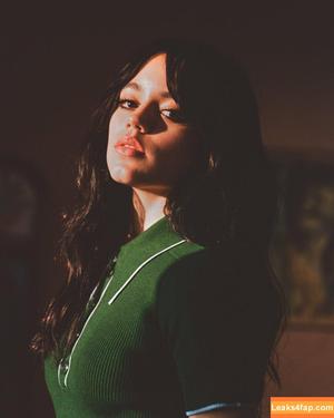 Jenna Ortega photo #4251