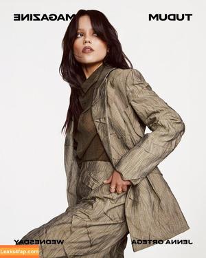Jenna Ortega фото #4273