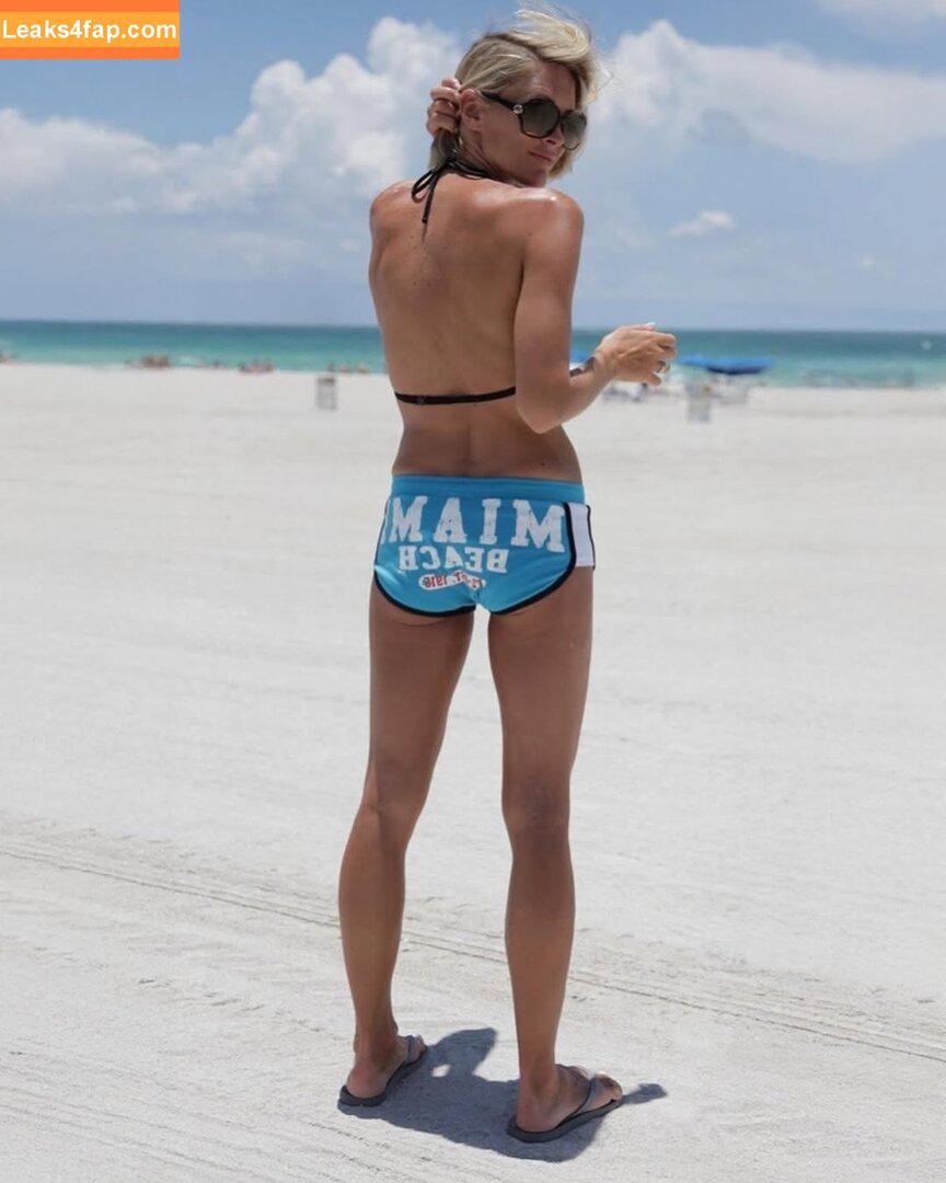 Jenni Falconer / jennifalconer leaked photo photo #0191