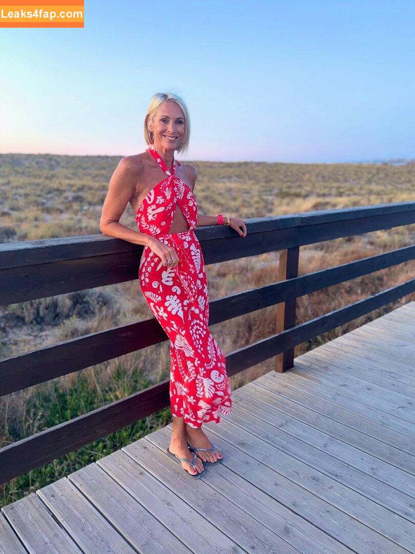 Jenni Falconer / jennifalconer leaked photo photo #0202