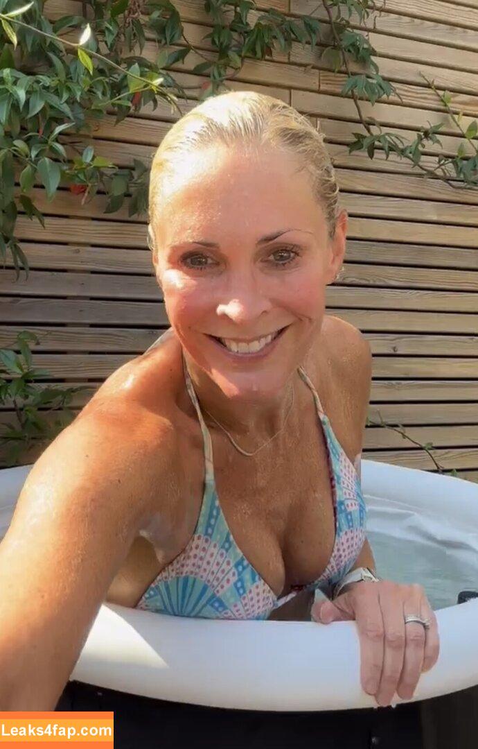 Jenni Falconer / jennifalconer leaked photo photo #0206