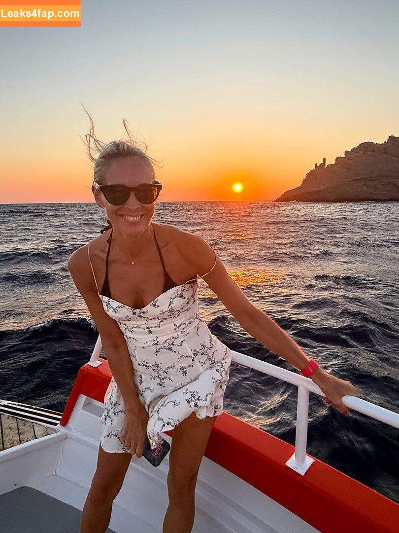 Jenni Falconer / jennifalconer leaked photo photo #0220