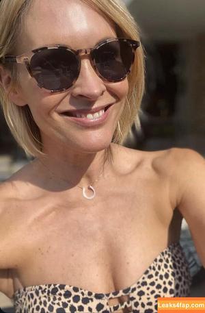 Jenni Falconer фото #0215