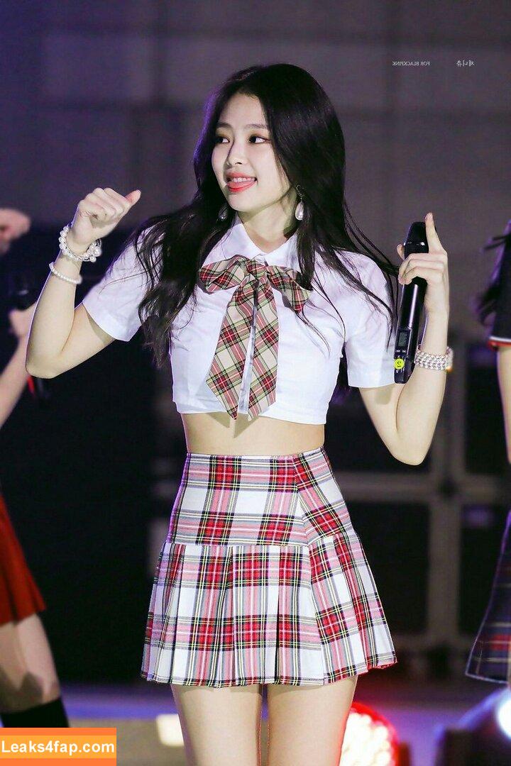 Jennie | BLΛƆKPIИK / Blackpink / jennierubyjane / sheflieshigh слитое фото фото #0007