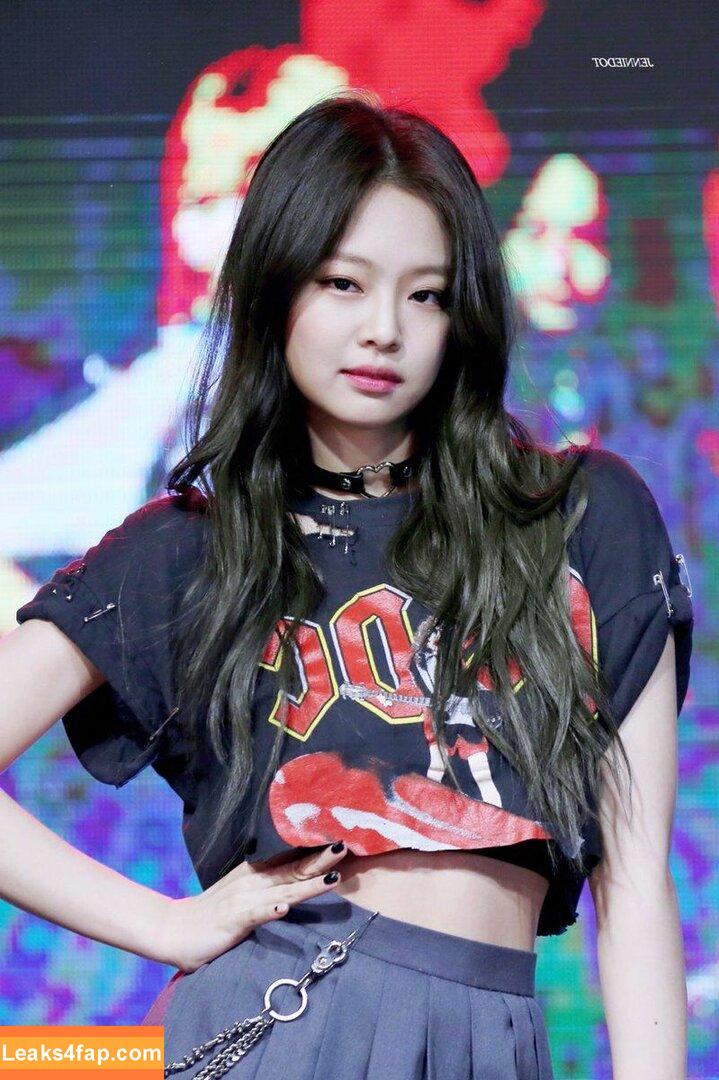 Jennie | BLΛƆKPIИK / Blackpink / jennierubyjane / sheflieshigh слитое фото фото #0014