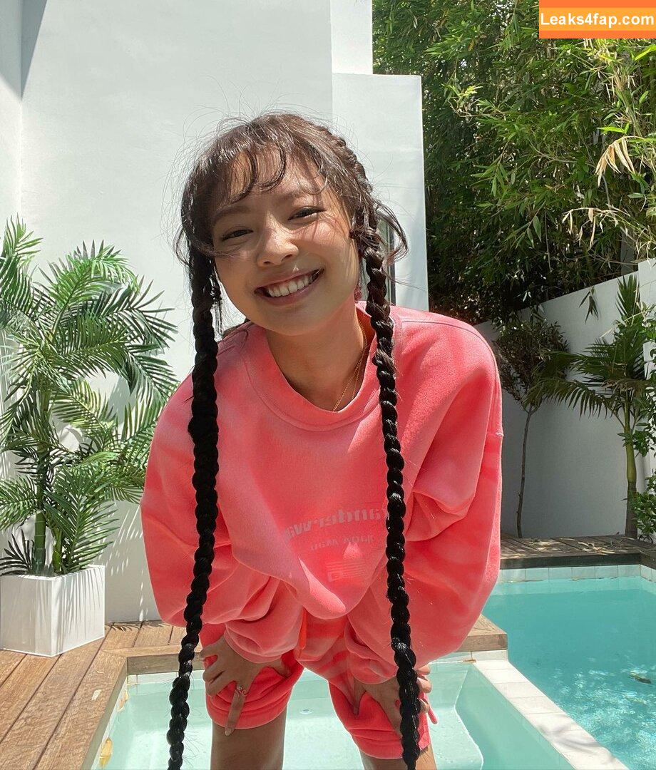 Jennie | BLΛƆKPIИK / Blackpink / jennierubyjane / sheflieshigh слитое фото фото #0035