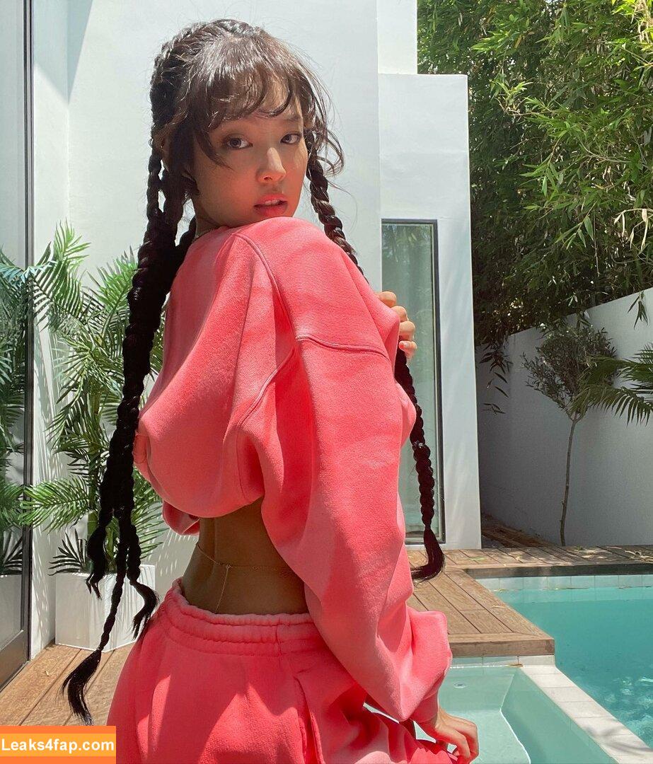 Jennie | BLΛƆKPIИK / Blackpink / jennierubyjane / sheflieshigh слитое фото фото #0039