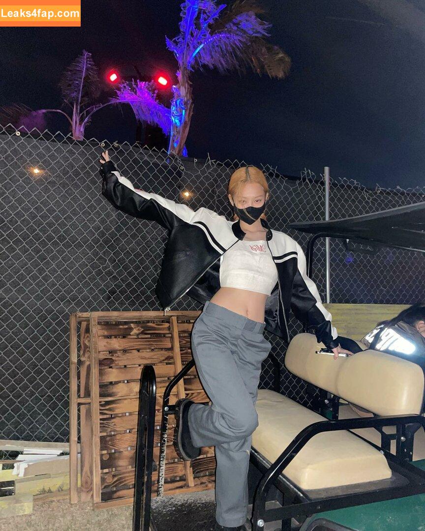 Jennie | BLΛƆKPIИK / Blackpink / jennierubyjane / sheflieshigh слитое фото фото #0043