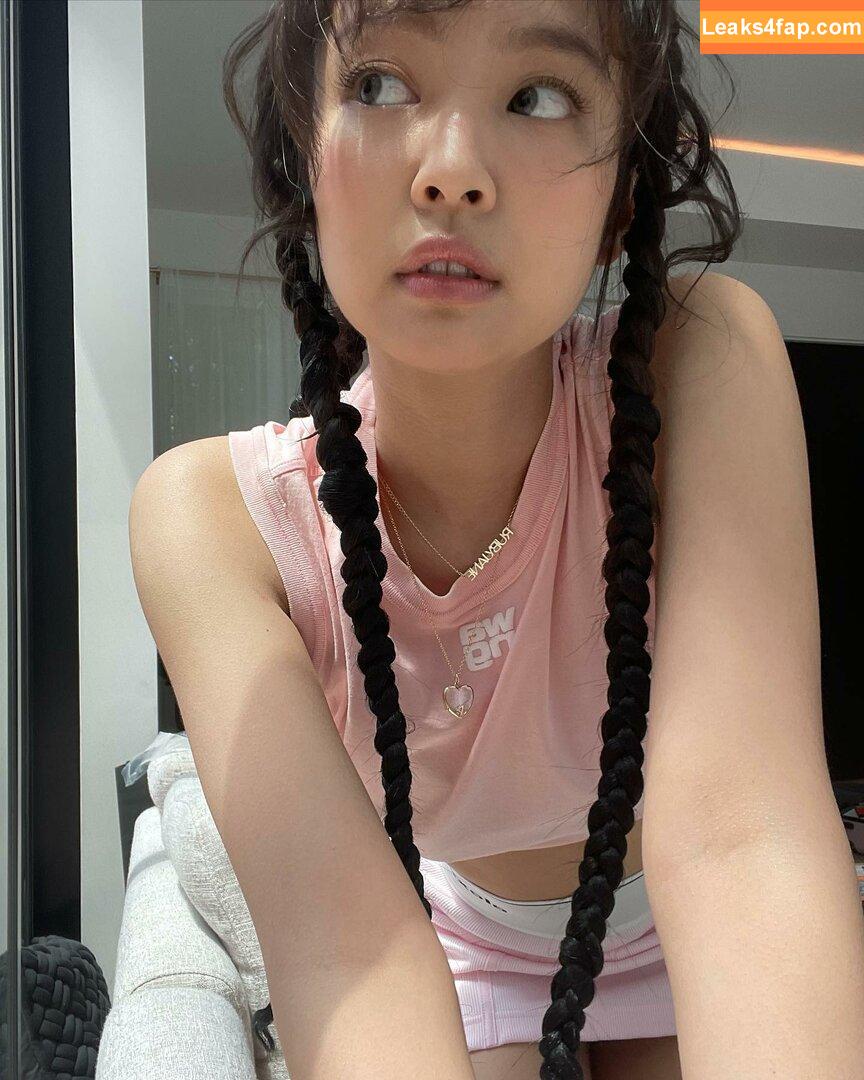 Jennie | BLΛƆKPIИK / Blackpink / jennierubyjane / sheflieshigh слитое фото фото #0052