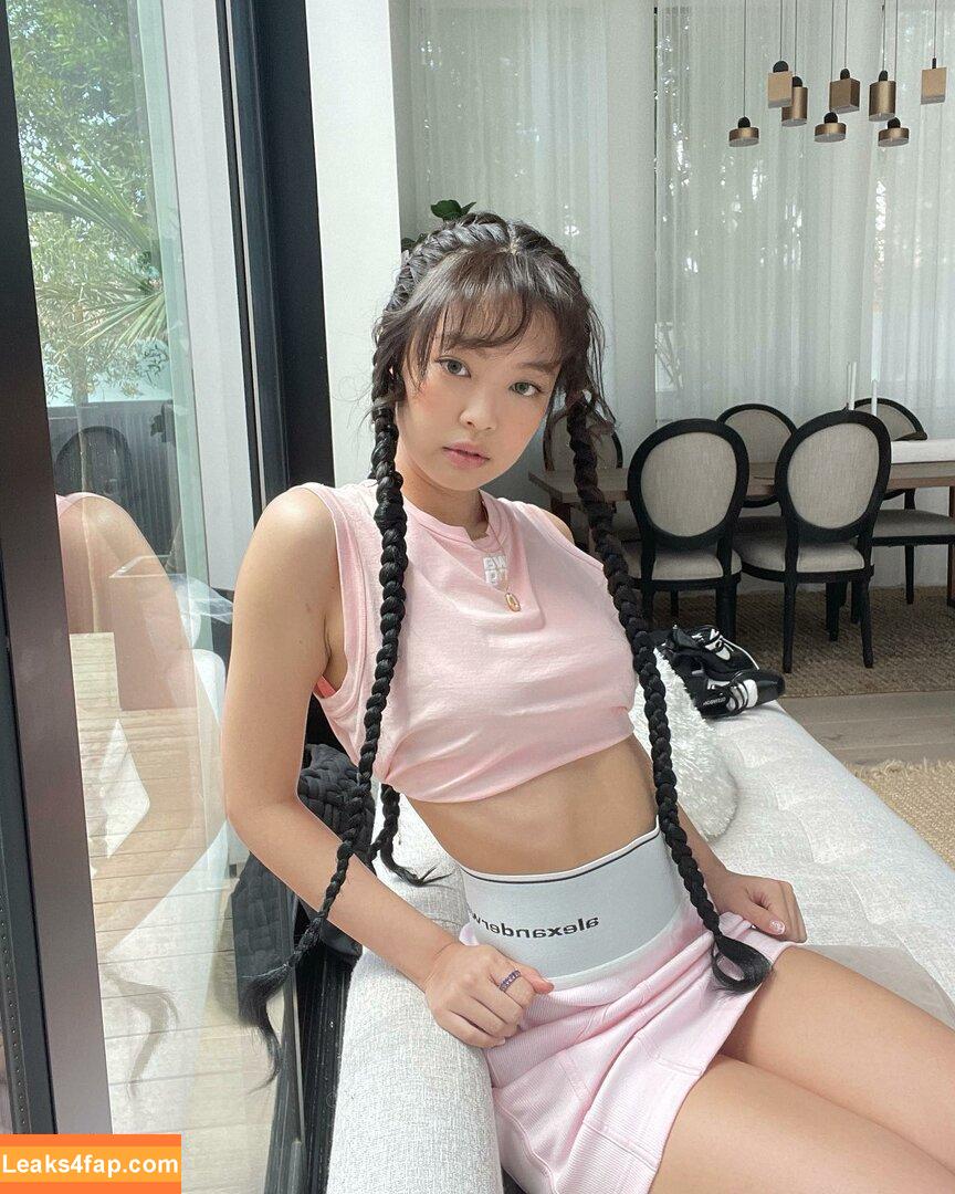 Jennie | BLΛƆKPIИK / Blackpink / jennierubyjane / sheflieshigh слитое фото фото #0056