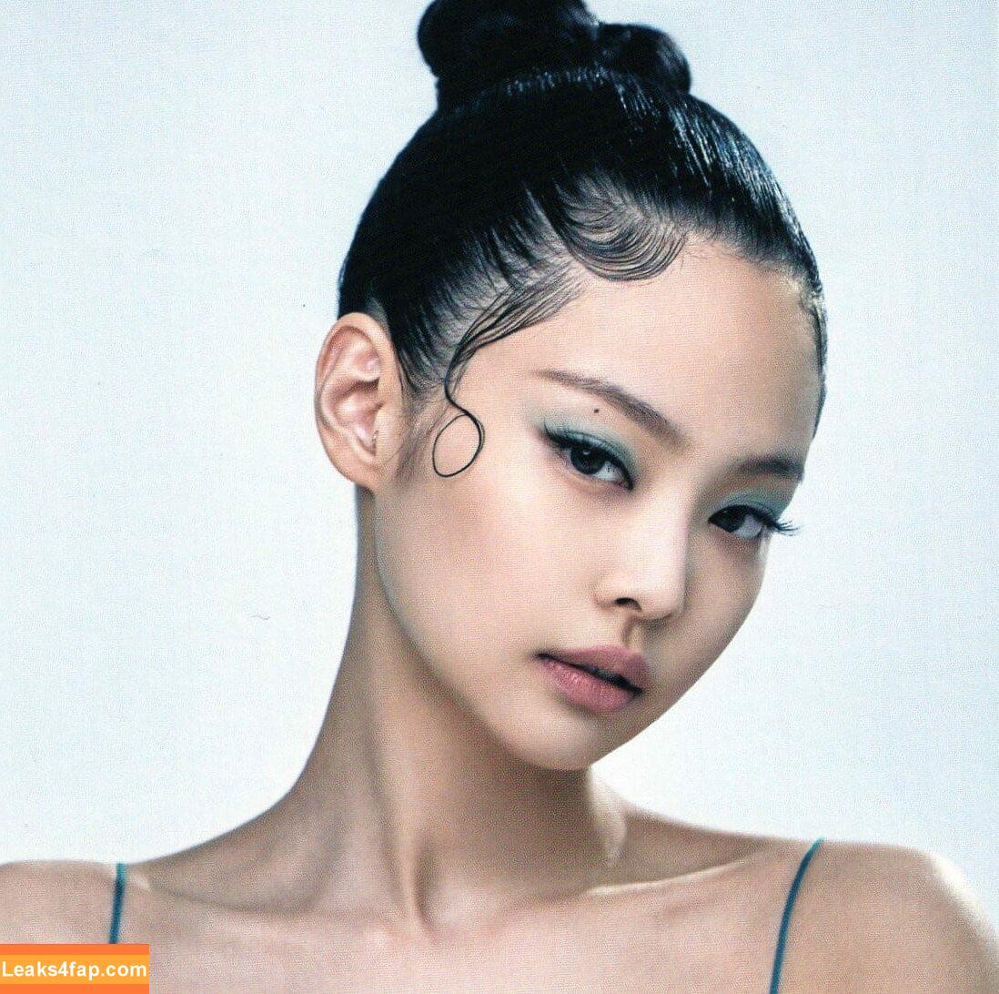 Jennie | BLΛƆKPIИK / Blackpink / jennierubyjane / sheflieshigh слитое фото фото #0109