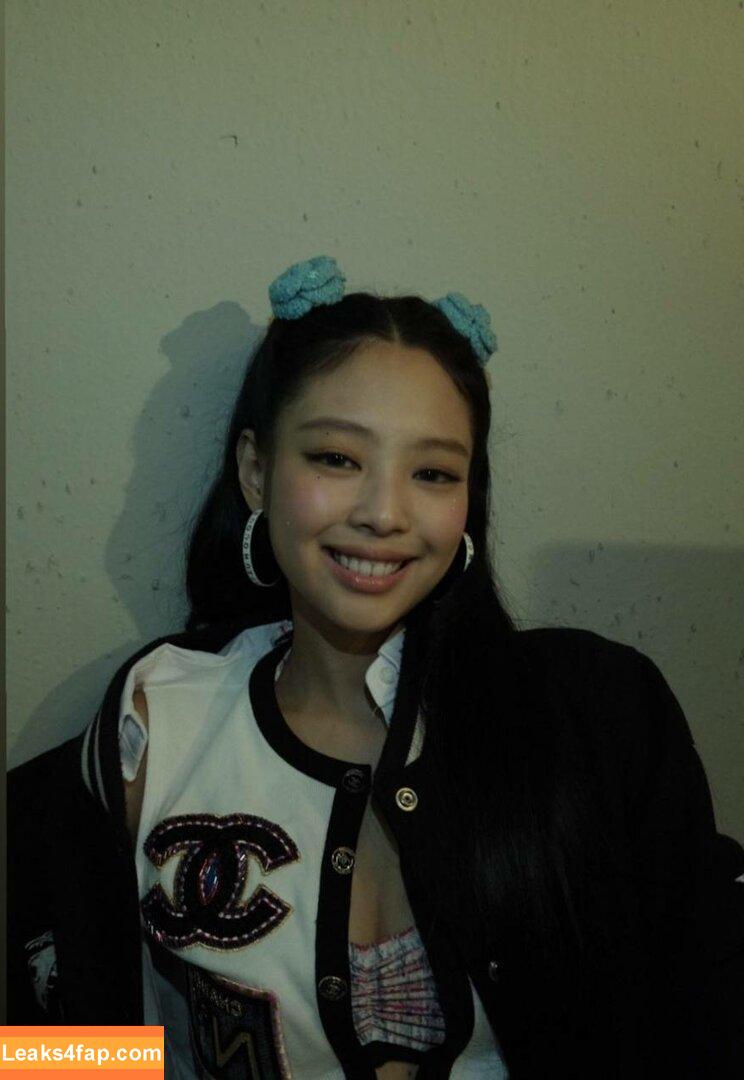 Jennie | BLΛƆKPIИK / Blackpink / jennierubyjane / sheflieshigh слитое фото фото #0114